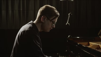 Víkingur Ólafsson - Galuppi: Piano Sonata No. 9 in F Minor: I. Andante spiritoso
