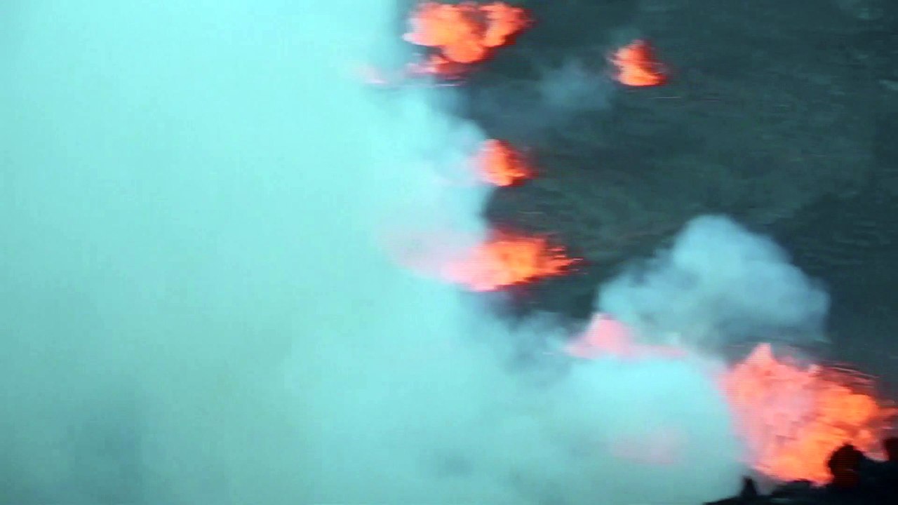 Erupciona el cráter Halemaumau del volcán Kilauea en la isla Grande de Hawai