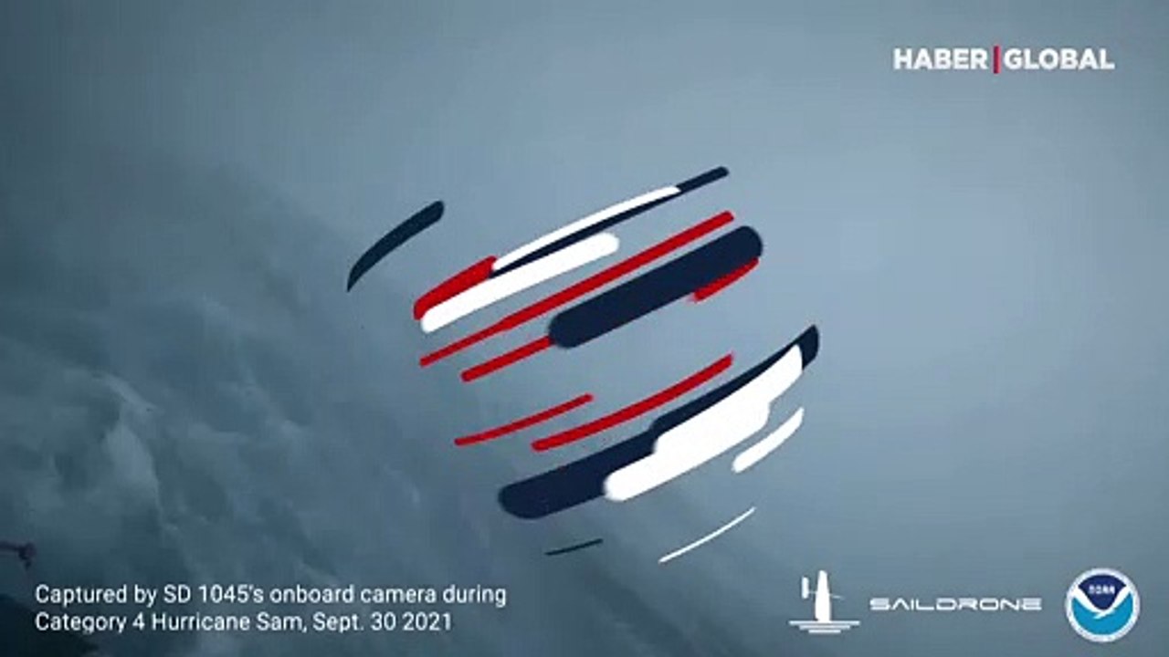 Dev kasırganın ortasında kalan drone'nun görüntüleri hayran bıraktı