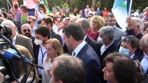 Roma, l'abbraccio tra Salvini e Meloni alla conferenza stampa a sostegno di Michetti
