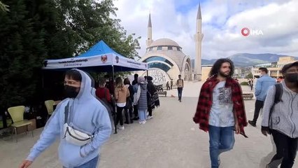 Son dakika: Polis ekipleri üniversite öğrencilerini hem terör örgütlerine hem de uyuşturucuya karşı uyardı