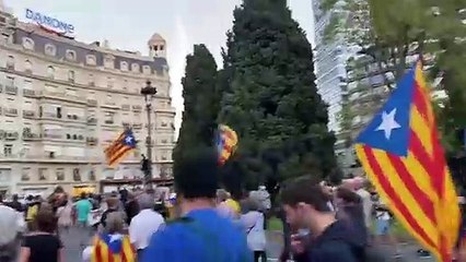 Manifestants a la plaça Francesc Macià per l'1-O / Carme Rocamora