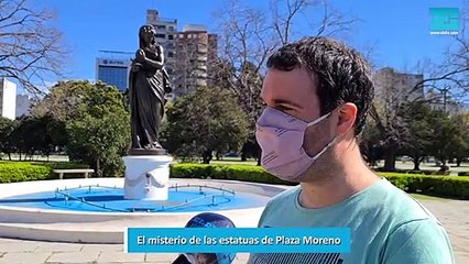 El misterio de las estatuas de Plaza Moreno