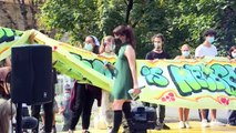 غريتا تونبرغ تقود مسيرة مناخية في ميلانو
