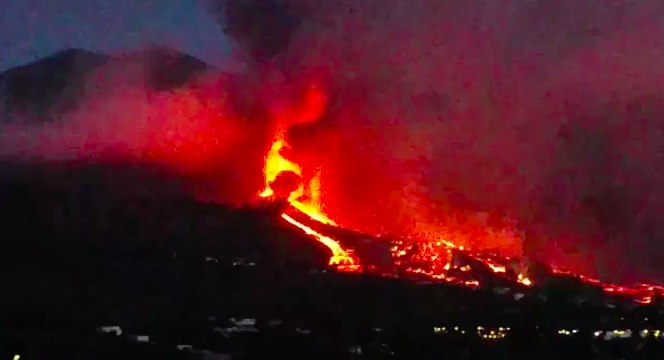 El poder de la naturaleza: impresionantes imágenes de volcanes en erupción