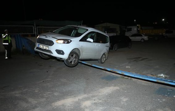 Son dakika haberleri | Sakarya'da ilginç olay: Alkollü şekilde çaldığı kamyonla şehri savaş alanına çevirdi