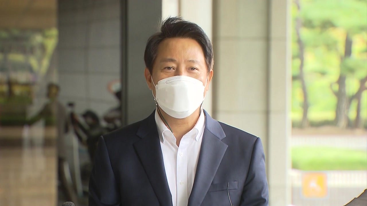 '공직선거법 위반 혐의' 오세훈 서울시장 검찰 출석..."당당히 진술할 것" / YTN