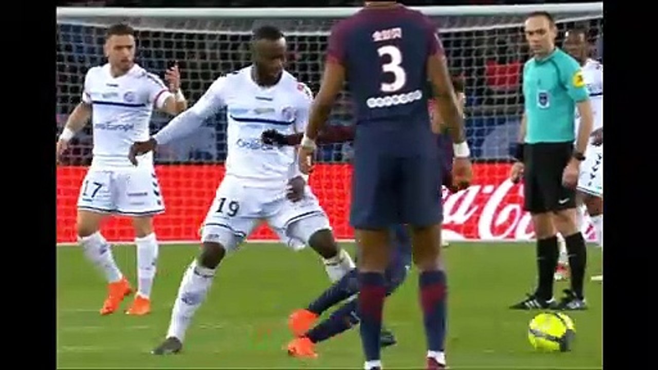 Skills & Tricks football 2021 ● ●Ronaldo ●Neymar ●Messi ●Marcelo ●Suarez