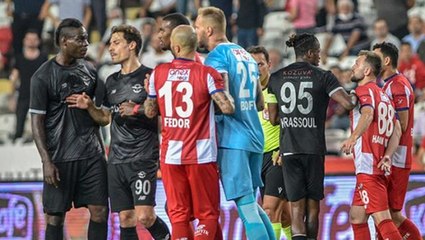 Balotelli, Beşiktaş'tan sonra Antalyaspor'u da çıldırttı! Büyük isyan