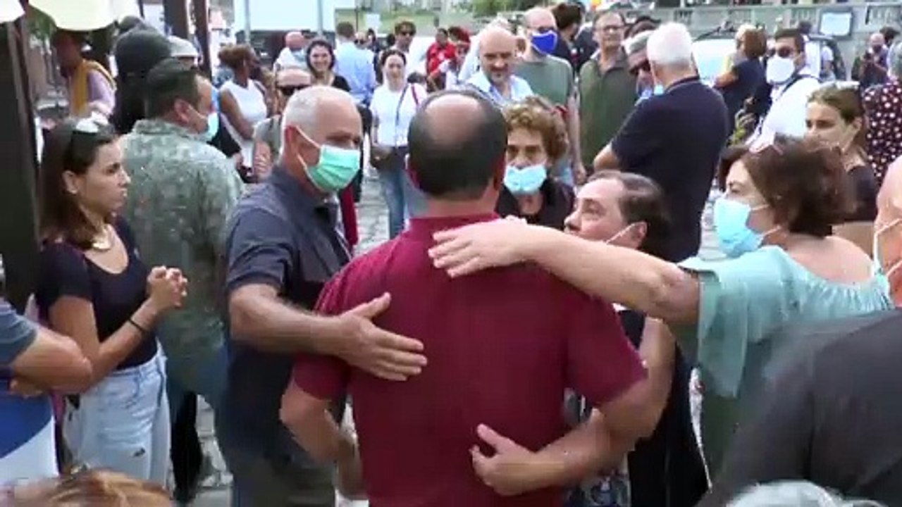 População de Riace sai em apoio de ex-autarca condenado