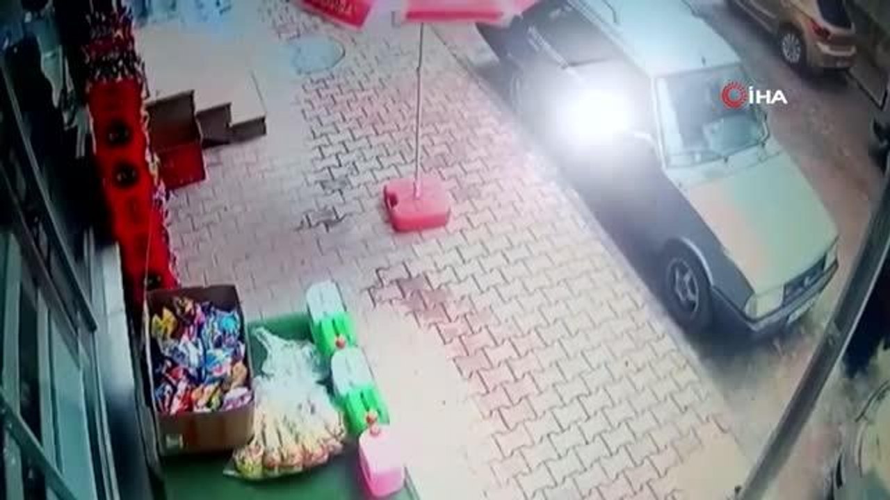 Arnavutköy'de sabun hırsızı kadın güvenlik kamerasına yakalandı