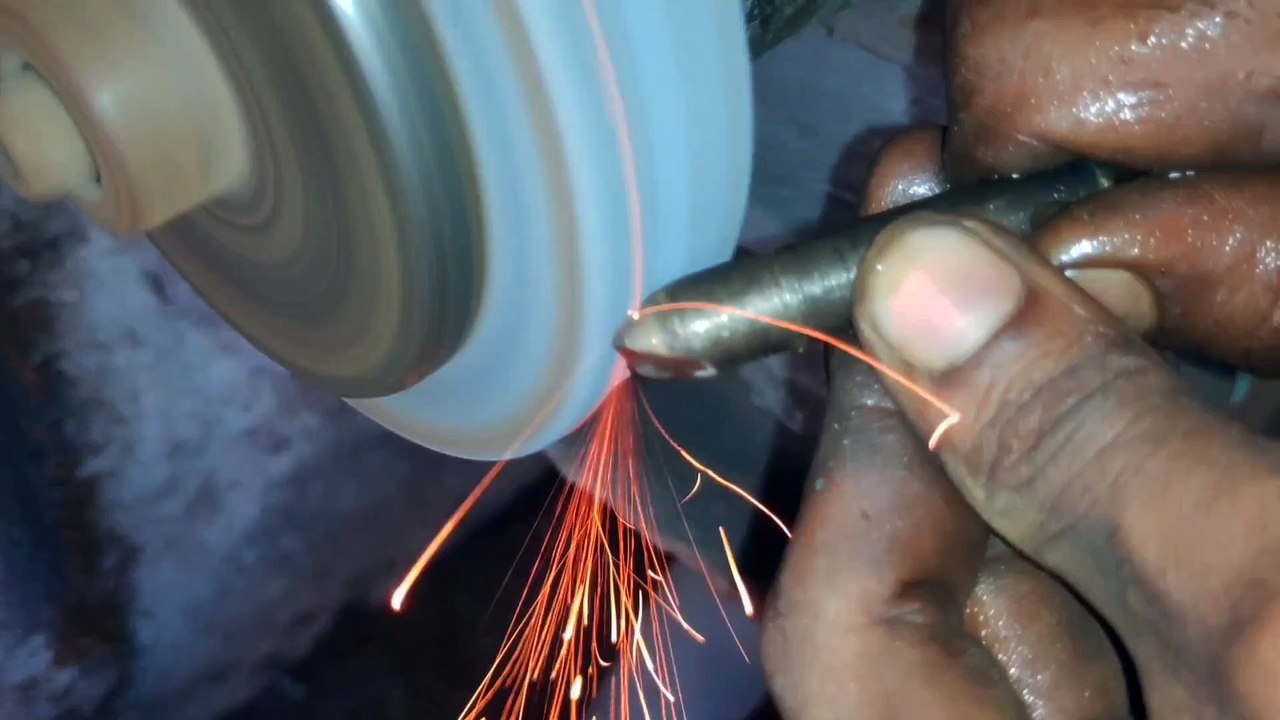 Use broken drile to lathe cutting tool,cretive ideas.