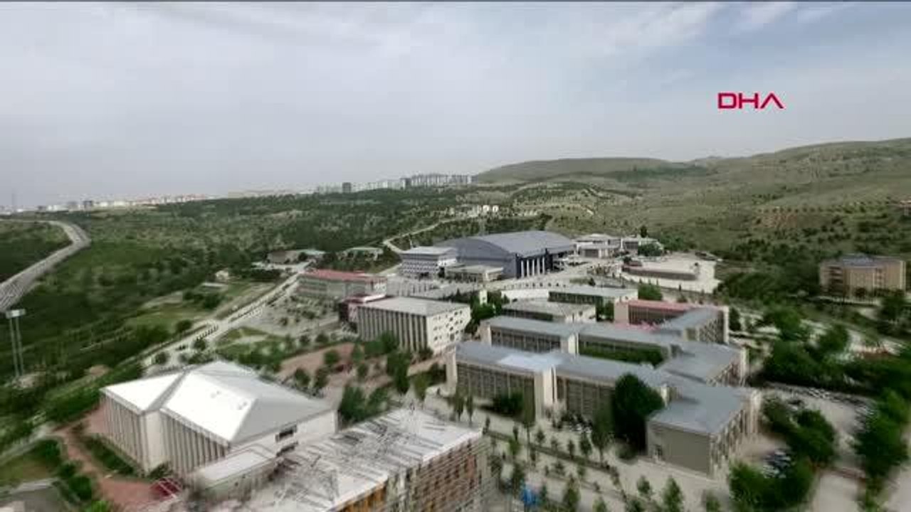 F.Ü. VETERİNER FAKÜLTESİ EAEVE TARAFINDAN AKREDİTE EDİLEN İLK FAKÜLTE OLDU