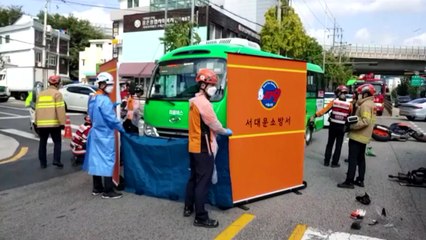 오토바이·마을버스 충돌...1명 사망 / YTN