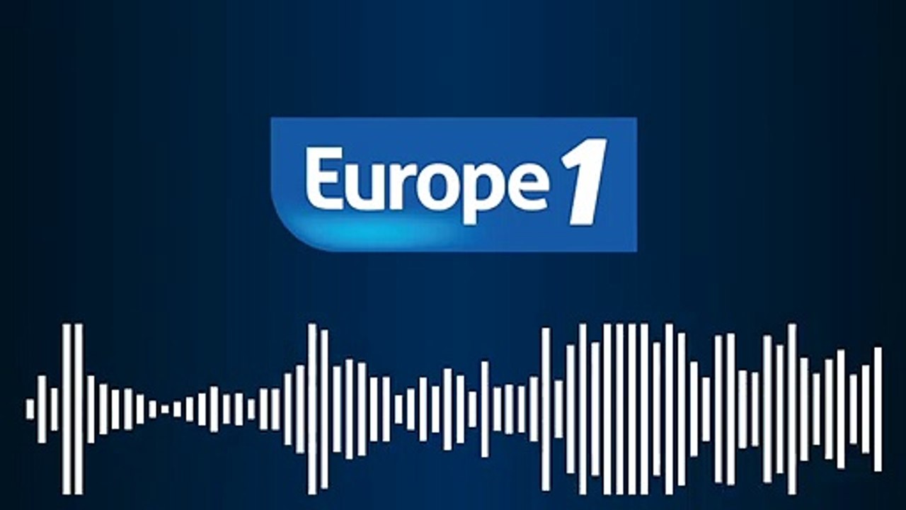 Nicolas Sarkozy reçoit un soutien massif après sa condamnation lors d'une séance de dédicace