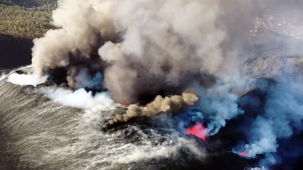 S'obre una nova boca al volcà de la Palma