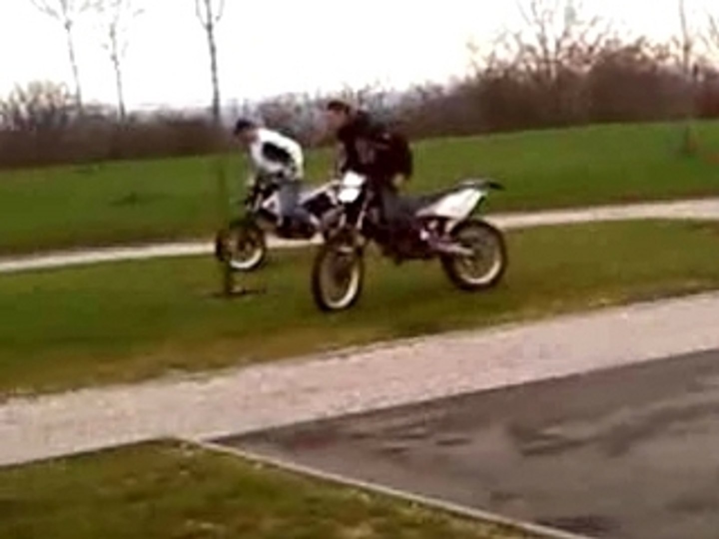 Kev et tom