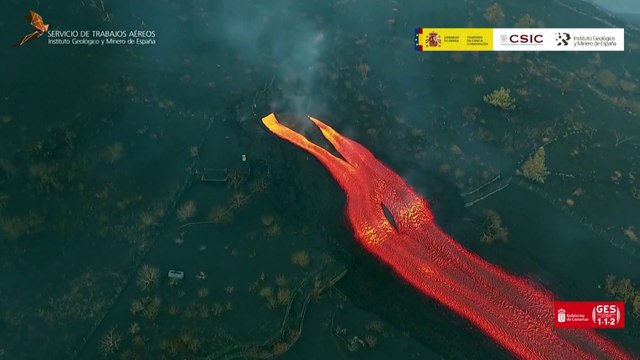 На острове Пальма становится опасно дышать