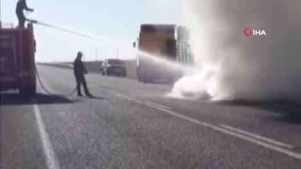 Kırşehir'de araç ve ikamet yangını büyümeden söndürüldü