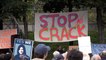 « On ne peut pas vivre là où on a peur » : 200 riverains manifestent à Paris contre le trafic de crack
