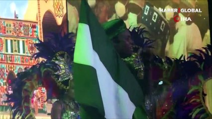 Nijerya'da dünyanın en büyük resimli kitabının tanıtımı yapıldı