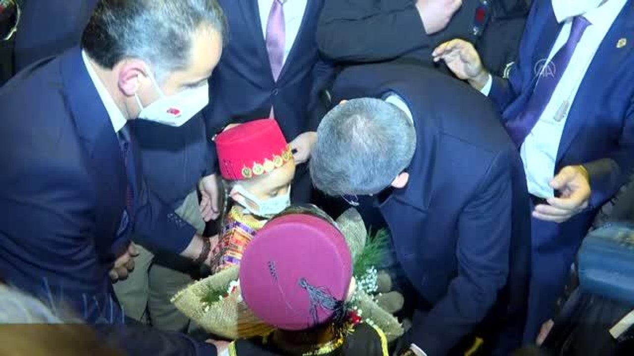 Oktay: "Muhalefet ne derse desin, o 5'i bir yerde var ya veya 6'sı, kaç tane sayısını bilmiyoruz. Al birini vur öbürüne"