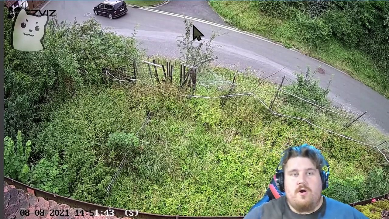 2021.08.09 Unliebsame Unterbrechung beim Daddeln - Drachenlord Stream (08.08.2021)