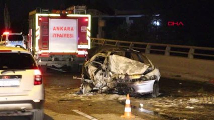 Otomobil üst geçit ayağına çarparak yandı, sürücü hayatını kaybetti