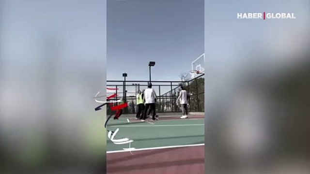 İletişim Başkanı Altun, Cumhurbaşkanı Erdoğan'ın basketbol oynadığı görüntüleri paylaştı