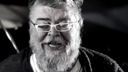 Σταμάτης Κραουνάκης - Άσε Με Να Σε Σκέφτομαι (Official Music Video)