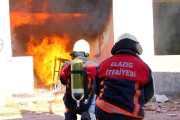 Son dakika yerel: Elazığ'da ateşin kahramanları 8 ayda bin 119 yangına müdahale etti