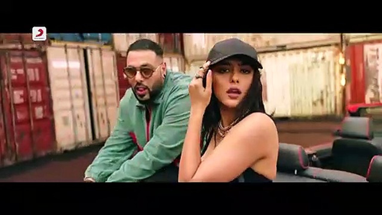 Badshah – Bad Boy x Bad Girl (Official Video) | Mrunal Thakur | Nikhita Gandhi | Trending Song 2021