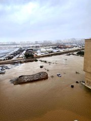 Son dakika haberi! Umman'ı tropik fırtına vurdu: 1 çocuk öldü