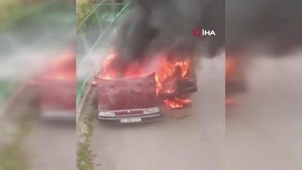 Cadde üzerindeki otomobil alev aldı