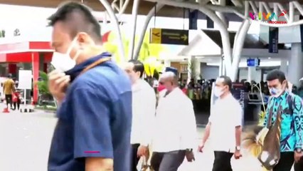 SALFOK! Jaket Gaul Presiden Jokowi di Papua Curi Perhatian