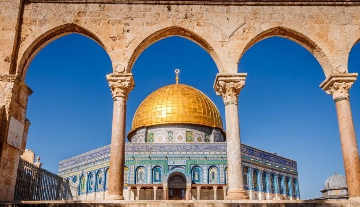 عندما غنت فيروز للقدس ورد نزار قباني وتميم البرغوثي