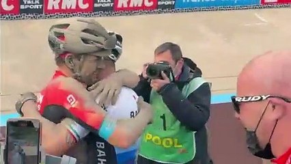 Download Video: Paris-Roubaix 2021 - Sonny Colbrelli s'offre Paris-Roubaix dantesque, Florian Vermeersch 2e, Mathieu Van der Poel 3e !