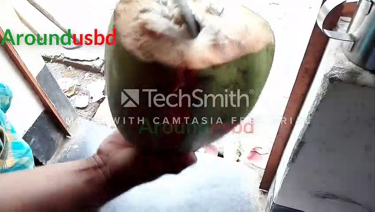 Coconaut cutting skills
