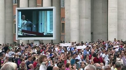Papa Franciso lamenta mortes na prisão de Guayaquil