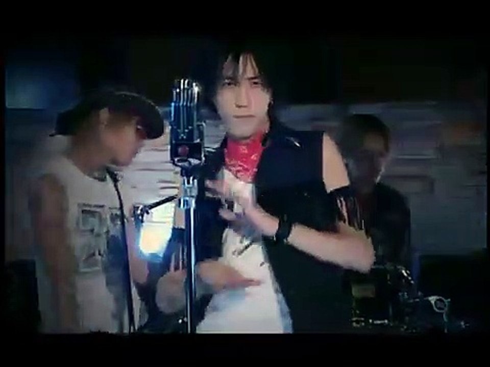 FANATIC◇CRISIS / LOVE MONSTER PV