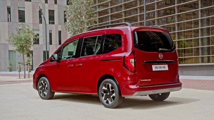 The new Nissan Townstar Petrol Combi Design Preview