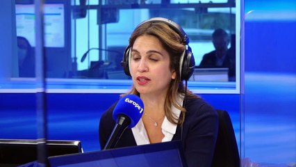 "Il était extraordinaire" : Nadine Morano rend hommage à Bernard Tapie