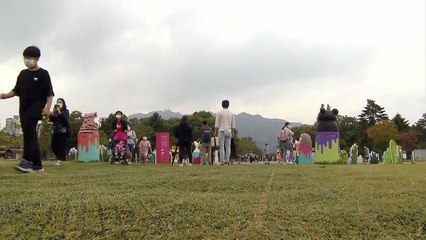 연휴 속 유원지·등산로 발길...요양병원·시장서 집단감염 잇따라 / YTN