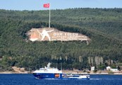 RUS DONANMASINA AİT TANKER ÇANAKKALE BOĞAZI'NDAN GEÇTİ