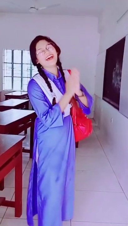 স্কুল কলেজের মেয়েদের সেরা টিকটক ভিডিও || Bangla New Funny Tiktok And Likee Video