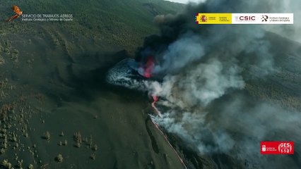 Aumenta el caudal de lava en La Palma tras ceder uno de los conos