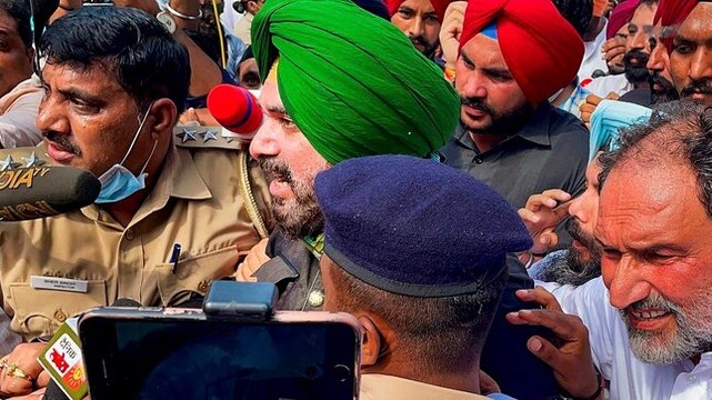 Watch: Navjot Singh Sidhu protests against Lakhimpur violence, detained