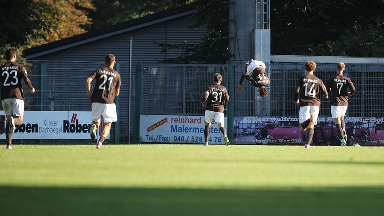 Jokertor inklusive Salto-Jubel: St. Pauli-Trainer beweist goldenes Händchen