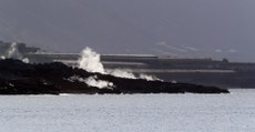 La colada situada a 300 metros del mar puede formar otro delta lávico