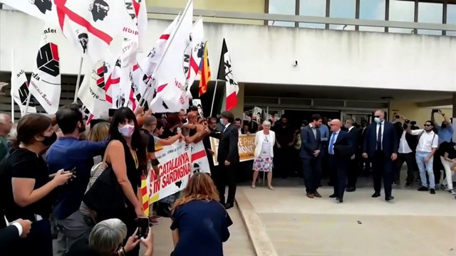 En Sardaigne, la justice suspend le dossier Carles Puigdemont